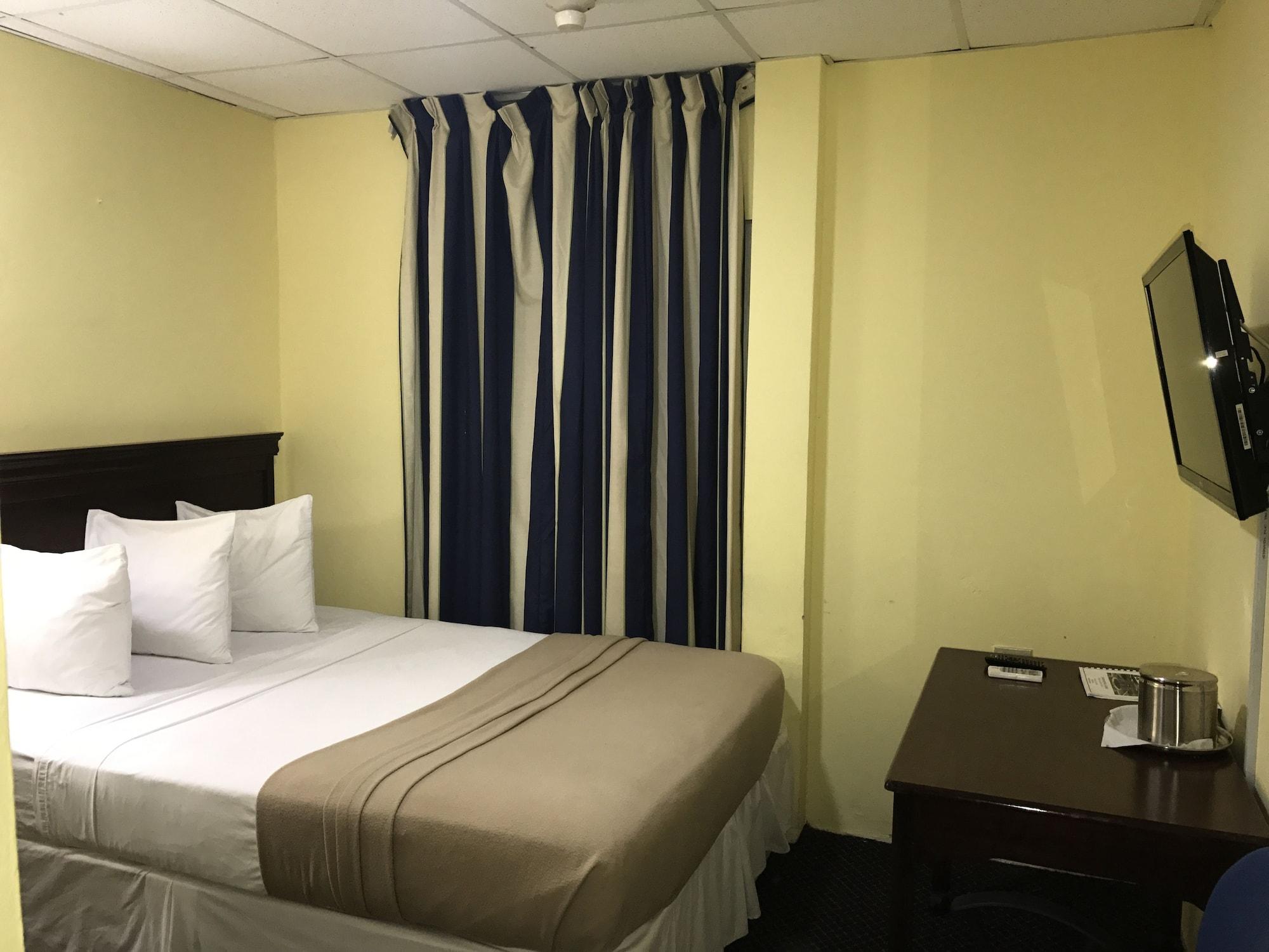 Airport Suites Hotel Piarco Extérieur photo