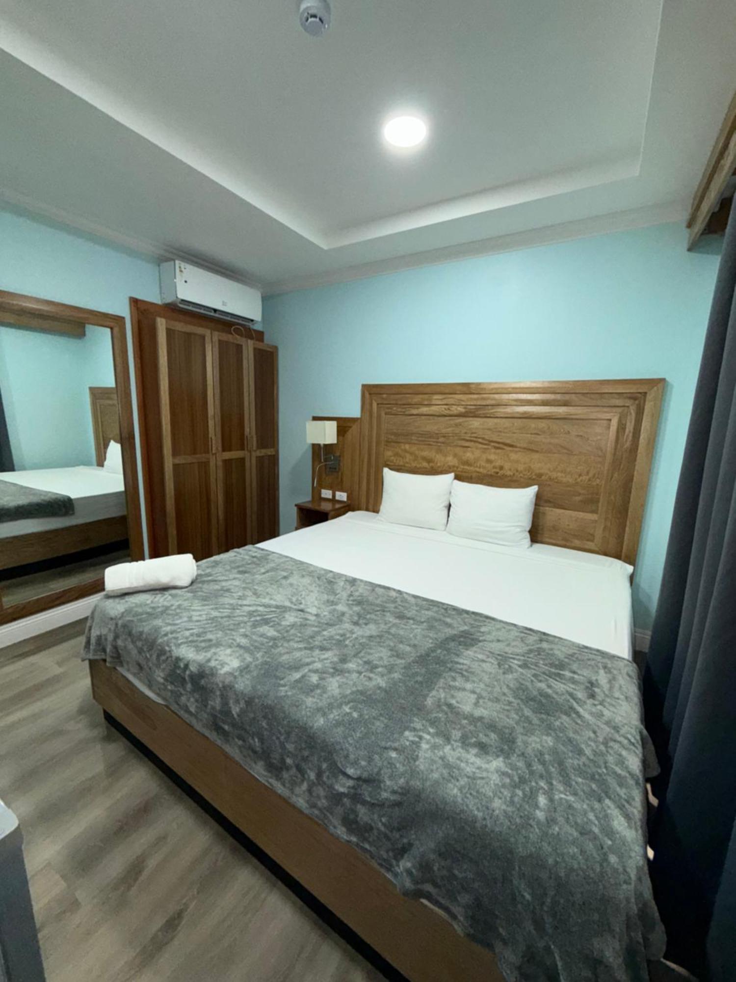 Airport Suites Hotel Piarco Extérieur photo