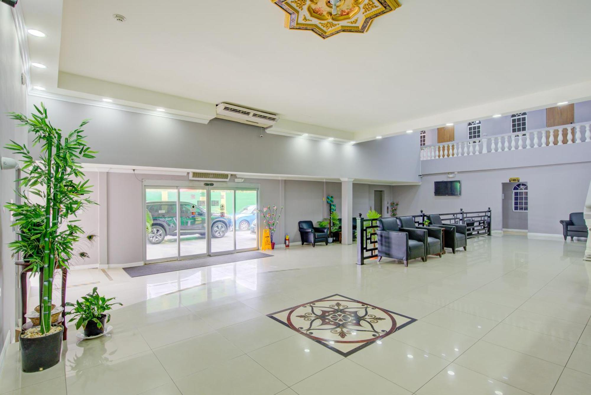 Airport Suites Hotel Piarco Extérieur photo