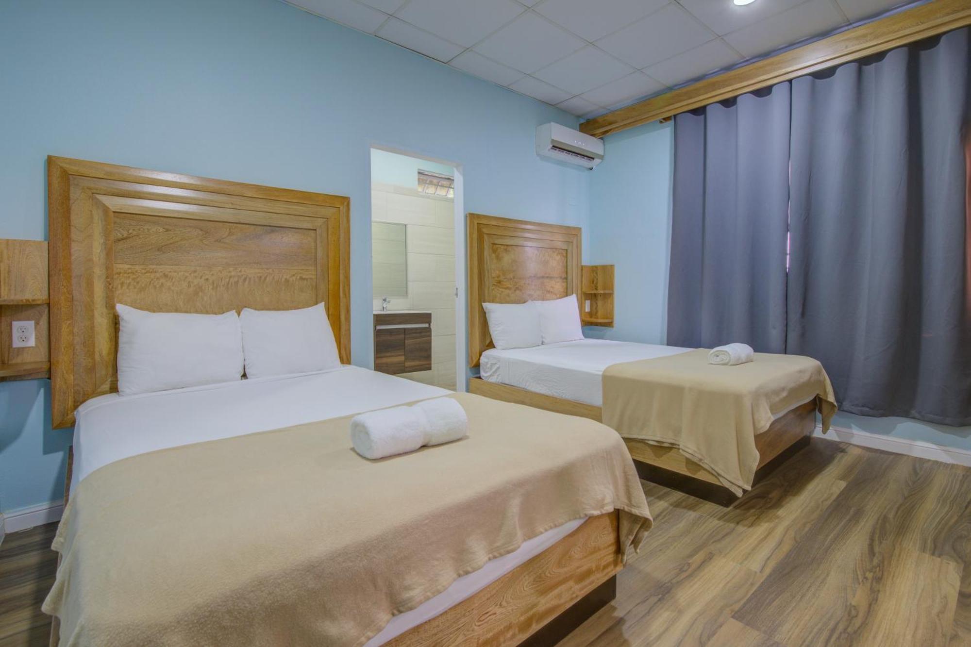 Airport Suites Hotel Piarco Extérieur photo