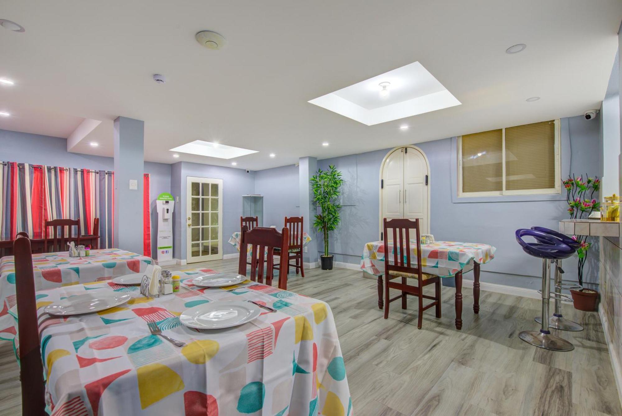 Airport Suites Hotel Piarco Extérieur photo